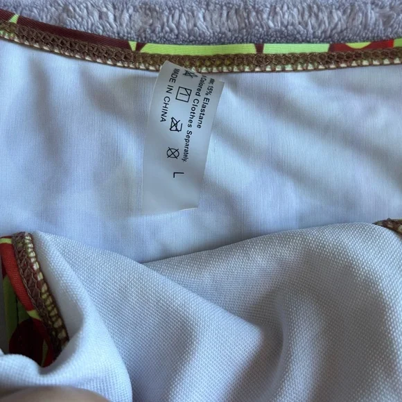 SHEIN 4-Piece Retro Print Bikini Set w/ Skirt & Headscarf 🌿🧡 Barely Worn - Picture 8 of 8